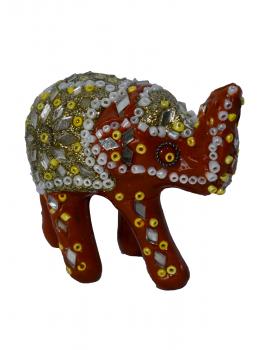 Elefant mit Perlen und Spiegelchen